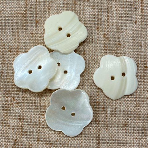 White Shell Buttons - Flower (extra large) - 5 PACK